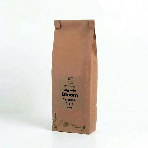 Organic bloom fertiliser 4 - organic, 2-8-4